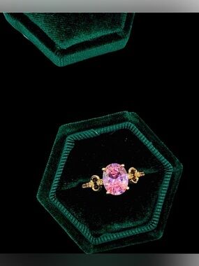 NEW 18K Rose Gold Plated Cushion Cut Oval Pink Starburst Simulated Diamond Ring